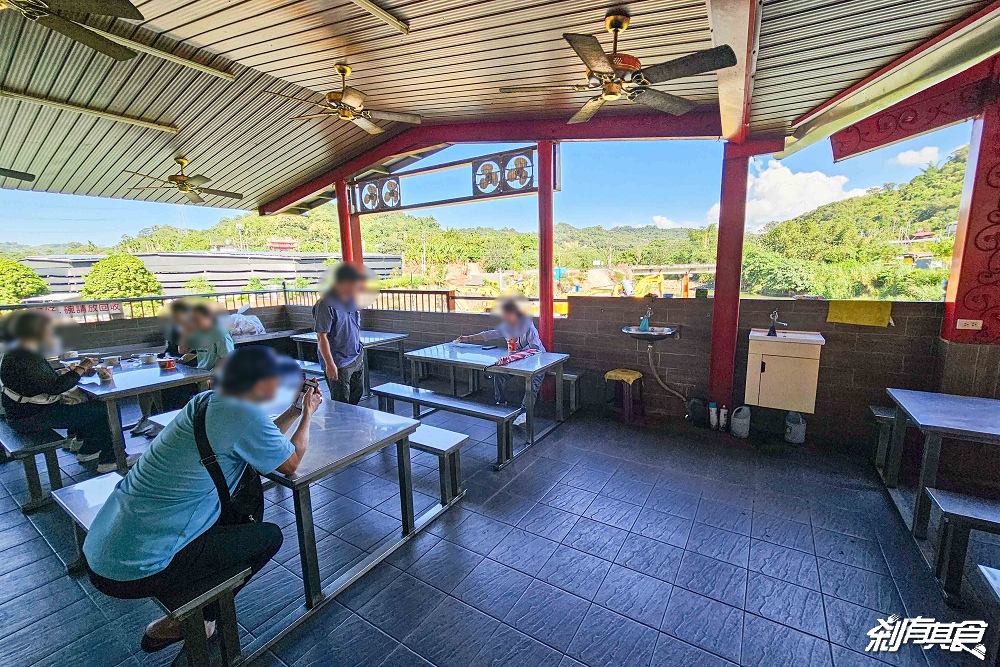 泡麵土地公「南投中寮石龍宮」24小時免費泡麵吃到飽，浴火重生香火更旺，還有新鄰居「石鳳宮」百年土地婆