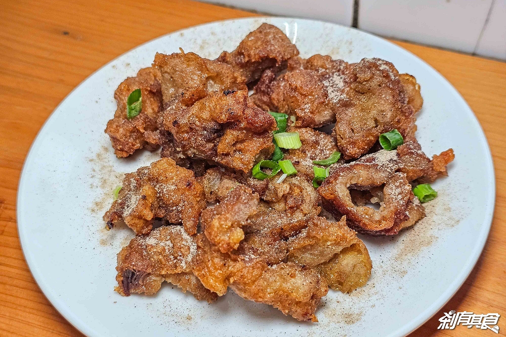 橋頭邊肉圓,南投美食,在地人推薦50年肉圓老店,南投100碗推薦美食 (開到晚上好停車) 橋頭邊肉圓,南投美食,在地人推薦50年肉圓老店,南投100碗推薦美食 (開到晚上好停車)