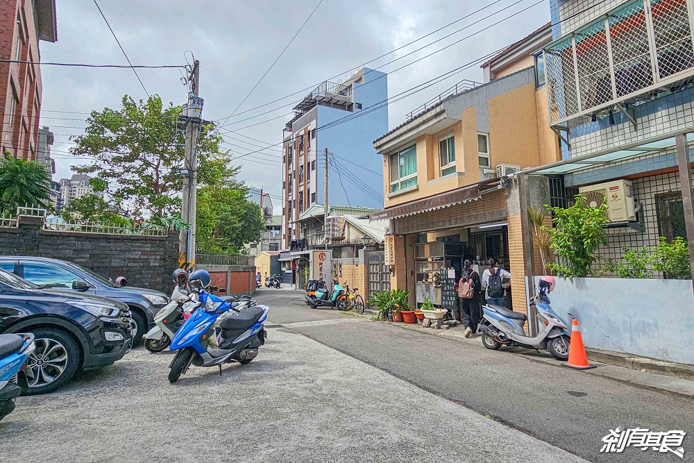 阿霞的豬肝麵,台中西屯美食,隱藏巷弄再巷弄,每天只開5.5小時,在地人都排隊的神秘銷魂老味道 阿霞的豬肝麵,台中西屯美食,隱藏巷弄再巷弄,每天只開5.5小時,在地人都排隊的神秘銷魂老味道