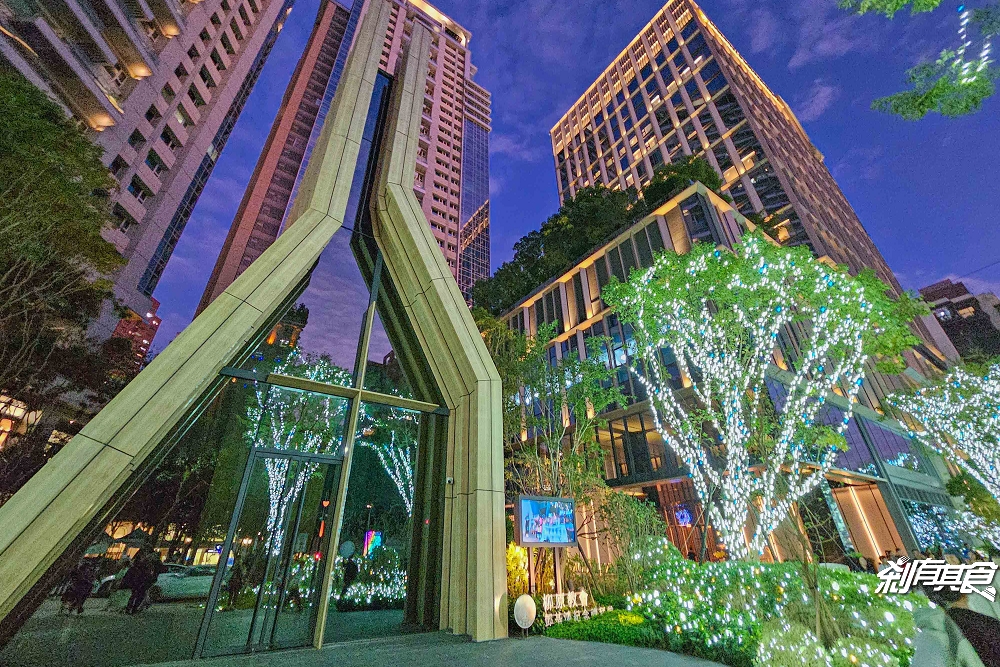 2025勤美草悟聖誕村，台中聖誕景點，5大必拍聖誕布置 「光之道」上萬顆燈海超好拍 禮物交換所、聖誕市集