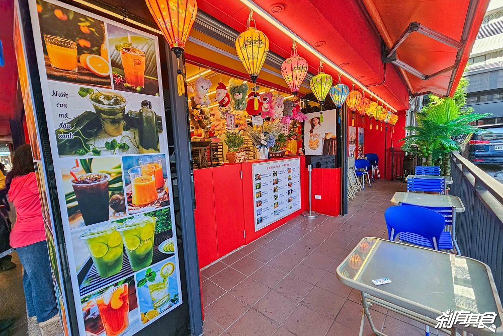 越南法國麵包工藝,台中中區美食,超人氣法國夾心麵包搬新家,36種口味酥脆到掉渣 越南法國麵包工藝,台中中區美食,超人氣法國夾心麵包搬新家,36種口味酥脆到掉渣