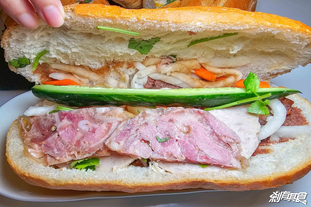 越南法國麵包工藝,台中中區美食,超人氣法國夾心麵包搬新家,36種口味酥脆到掉渣 越南法國麵包工藝,台中中區美食,超人氣法國夾心麵包搬新家,36種口味酥脆到掉渣