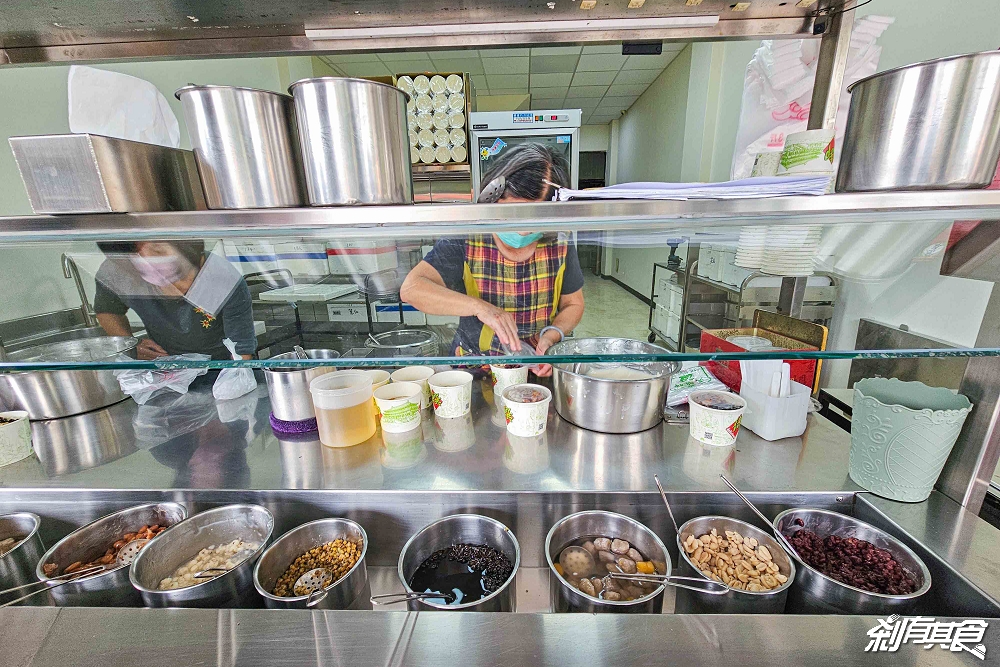 民生路無名豆花，台中西區美食，超人氣豆花搬新家！7種配料隨你裝到滿只要50元