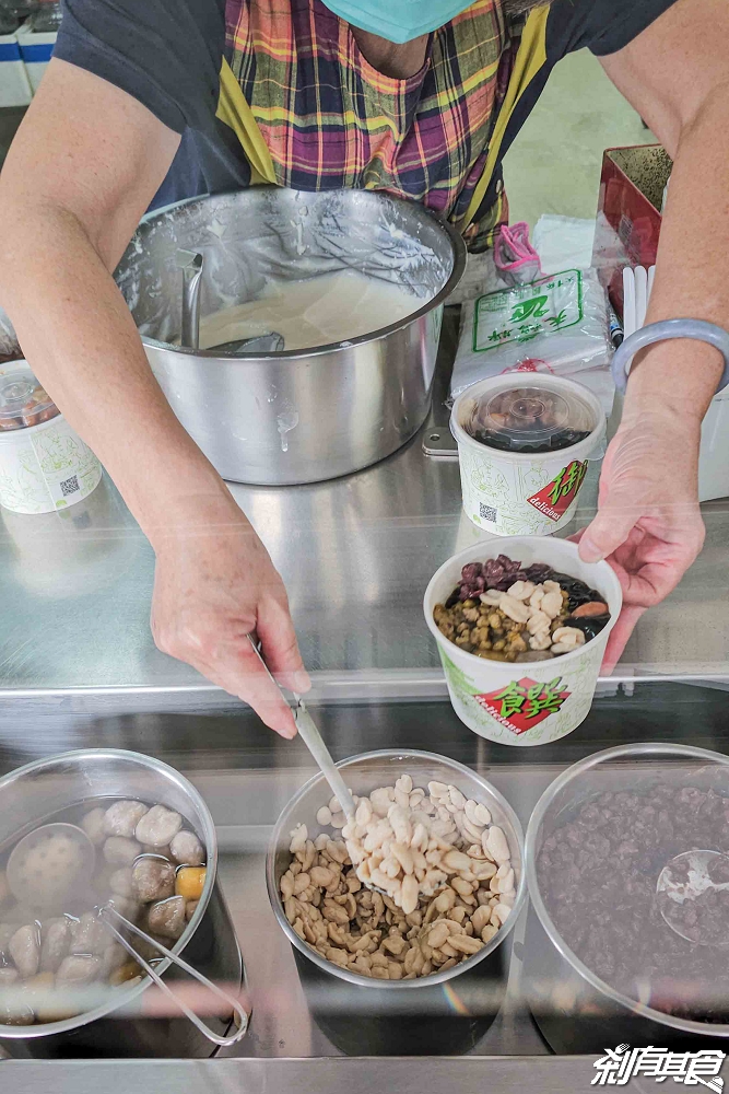 民生路無名豆花，台中西區美食，超人氣豆花搬新家！7種配料隨你裝到滿只要50元