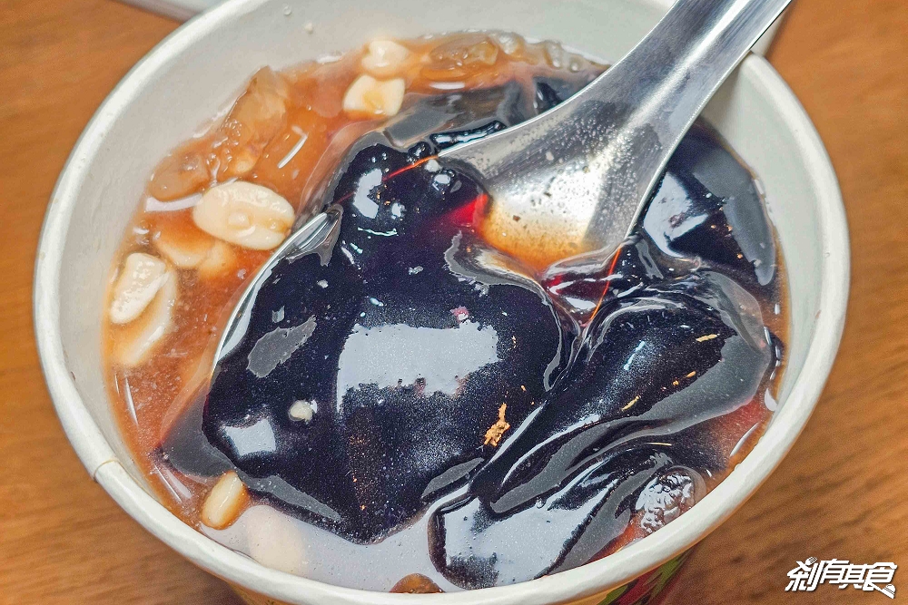 民生路無名豆花，台中西區美食，超人氣豆花搬新家！7種配料隨你裝到滿只要50元