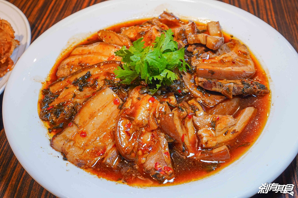 范頭家客家餐廳,台中尾牙聚餐首選 「馨.四炆四炒」客家古早味「客家小炒芋香糕、油甘果蒸鮮魚、肚臍餅」都吃得到,有包廂好停車 台中客家餐廳 范頭家客家餐廳,台中尾牙聚餐首選 「馨.四炆四炒」客家古早味「客家小炒芋香糕、油甘果蒸鮮魚、肚臍餅」都吃得到,有包廂好停車 台中客家餐廳