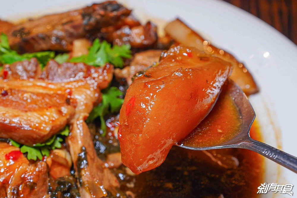 范頭家客家餐廳,台中尾牙聚餐首選 「馨.四炆四炒」客家古早味「客家小炒芋香糕、油甘果蒸鮮魚、肚臍餅」都吃得到,有包廂好停車 台中客家餐廳 范頭家客家餐廳,台中尾牙聚餐首選 「馨.四炆四炒」客家古早味「客家小炒芋香糕、油甘果蒸鮮魚、肚臍餅」都吃得到,有包廂好停車 台中客家餐廳