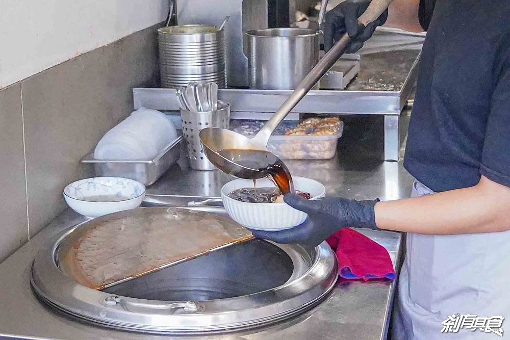 嘉良冰鎮旗艦總店,台中太平美食,40年老店新菜單「紫米湯圓、綜合湯圓、燒仙草」冬至好朋友 嘉良冰鎮旗艦總店,台中太平美食,40年老店新菜單「紫米湯圓、綜合湯圓、燒仙草」冬至好朋友