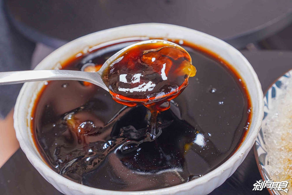 嘉良冰鎮旗艦總店,台中太平美食,40年老店新菜單「紫米湯圓、綜合湯圓、燒仙草」冬至好朋友 嘉良冰鎮旗艦總店,台中太平美食,40年老店新菜單「紫米湯圓、綜合湯圓、燒仙草」冬至好朋友