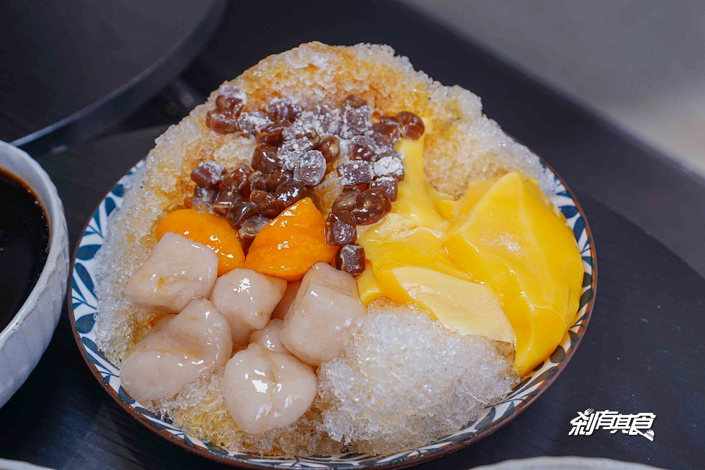 嘉良冰鎮旗艦總店,台中太平美食,40年老店新菜單「紫米湯圓、綜合湯圓、燒仙草」冬至好朋友 嘉良冰鎮旗艦總店,台中太平美食,40年老店新菜單「紫米湯圓、綜合湯圓、燒仙草」冬至好朋友