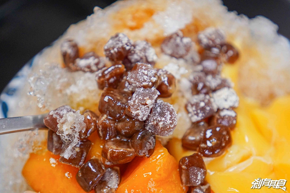 嘉良冰鎮旗艦總店,台中太平美食,40年老店新菜單「紫米湯圓、綜合湯圓、燒仙草」冬至好朋友 嘉良冰鎮旗艦總店,台中太平美食,40年老店新菜單「紫米湯圓、綜合湯圓、燒仙草」冬至好朋友