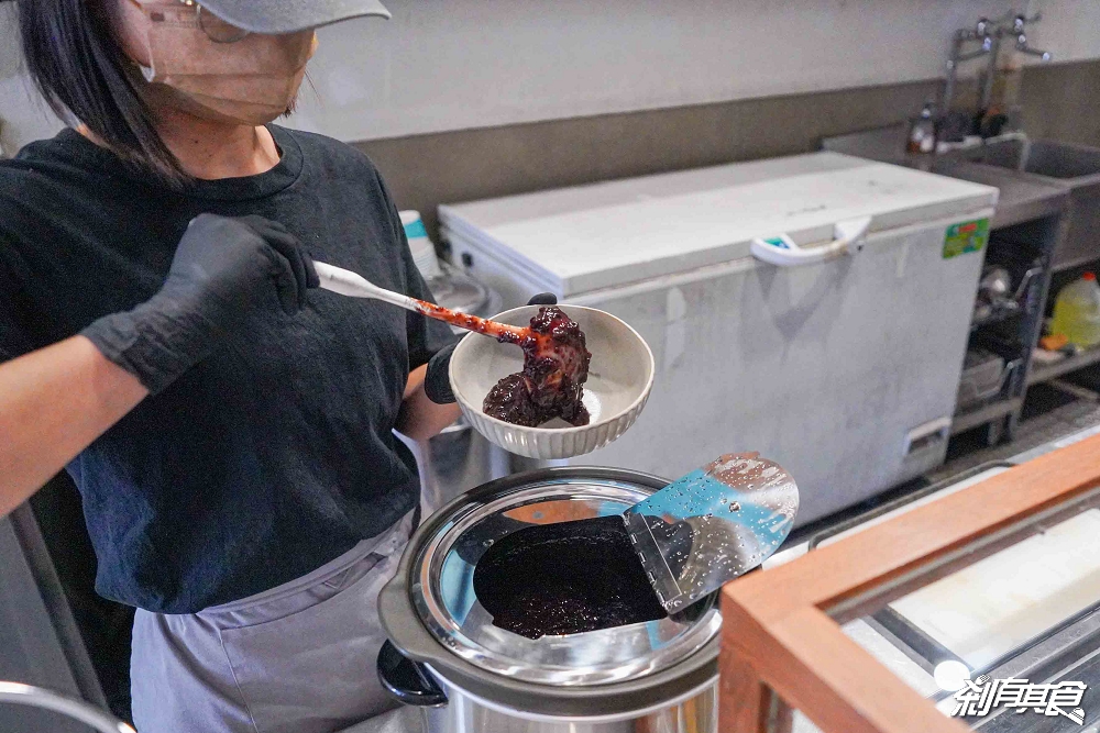 嘉良冰鎮旗艦總店,台中太平美食,40年老店新菜單「紫米湯圓、綜合湯圓、燒仙草」冬至好朋友 嘉良冰鎮旗艦總店,台中太平美食,40年老店新菜單「紫米湯圓、綜合湯圓、燒仙草」冬至好朋友