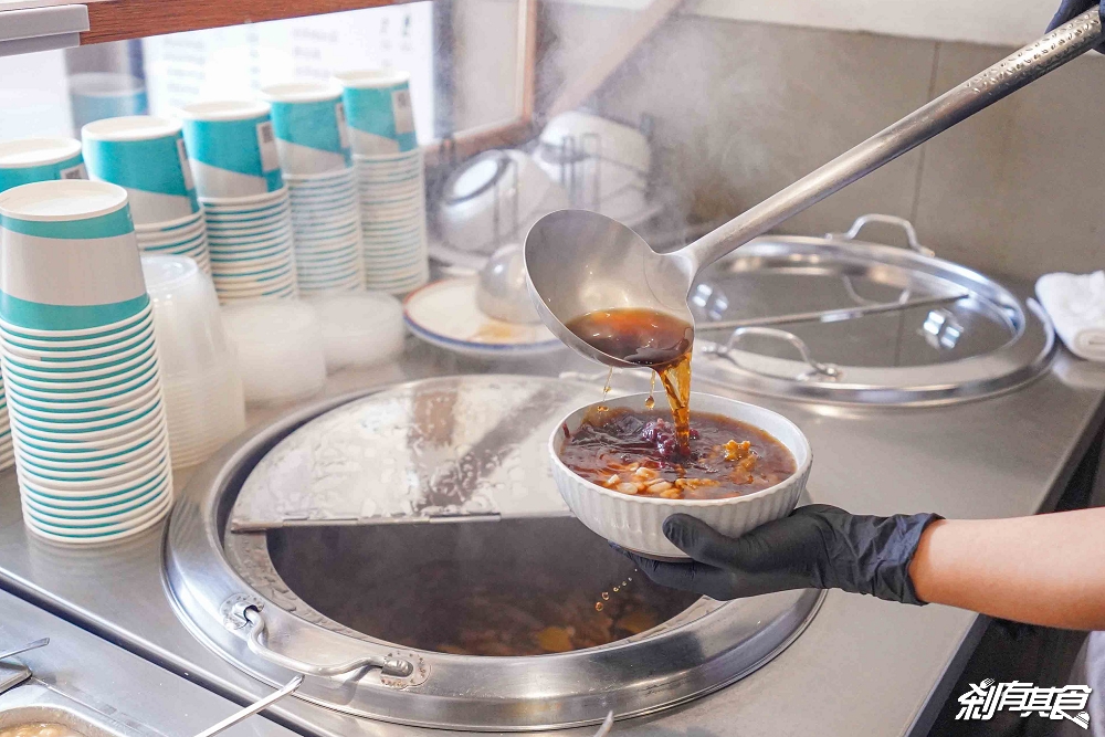 嘉良冰鎮旗艦總店,台中太平美食,40年老店新菜單「紫米湯圓、綜合湯圓、燒仙草」冬至好朋友 嘉良冰鎮旗艦總店,台中太平美食,40年老店新菜單「紫米湯圓、綜合湯圓、燒仙草」冬至好朋友