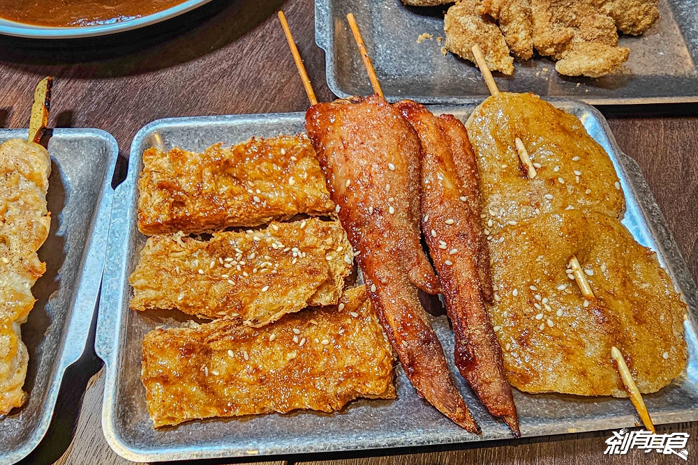 UNCLE RAY台中店，台中北區美食，可看球賽、有桌遊、KTV包廂的平價串燒居酒屋，串燒咖哩都好吃，台中宵夜聚餐好去處