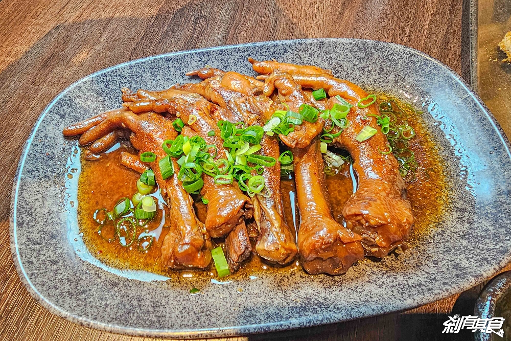 UNCLE RAY台中店，台中北區美食，可看球賽、有桌遊、KTV包廂的平價串燒居酒屋，串燒咖哩都好吃，台中宵夜聚餐好去處