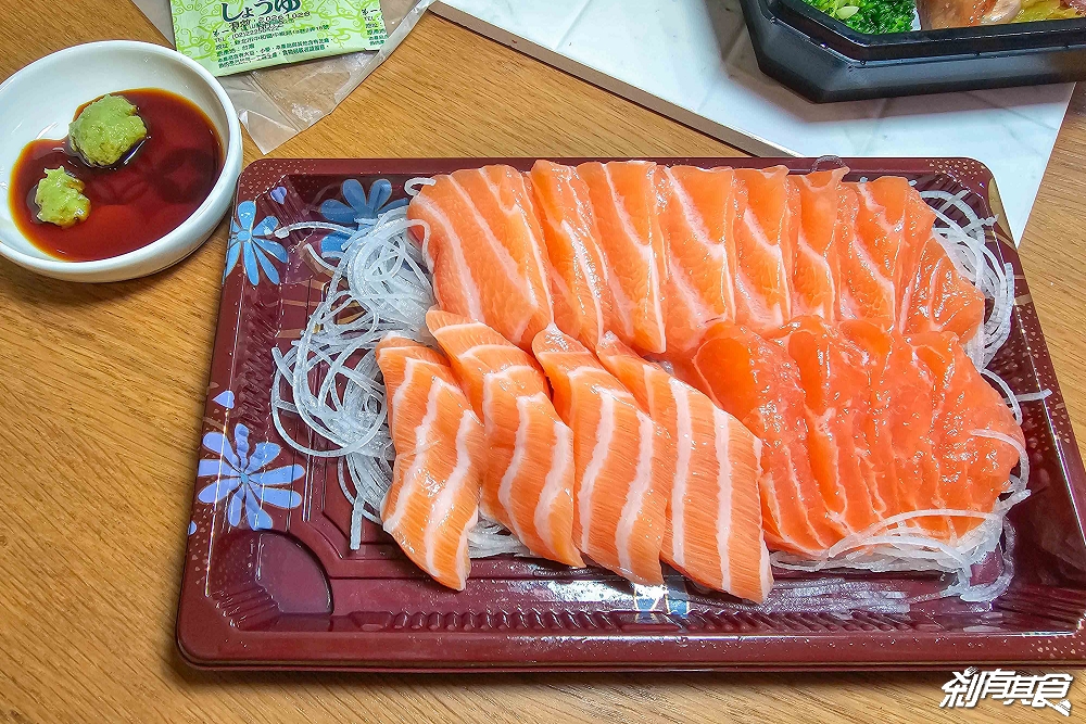 楓康超市好物推薦，10個楓康超市必買清單：便當、生魚片、大昌胡椒鹽、牛肉爐、興農牛鮮奶冰淇淋