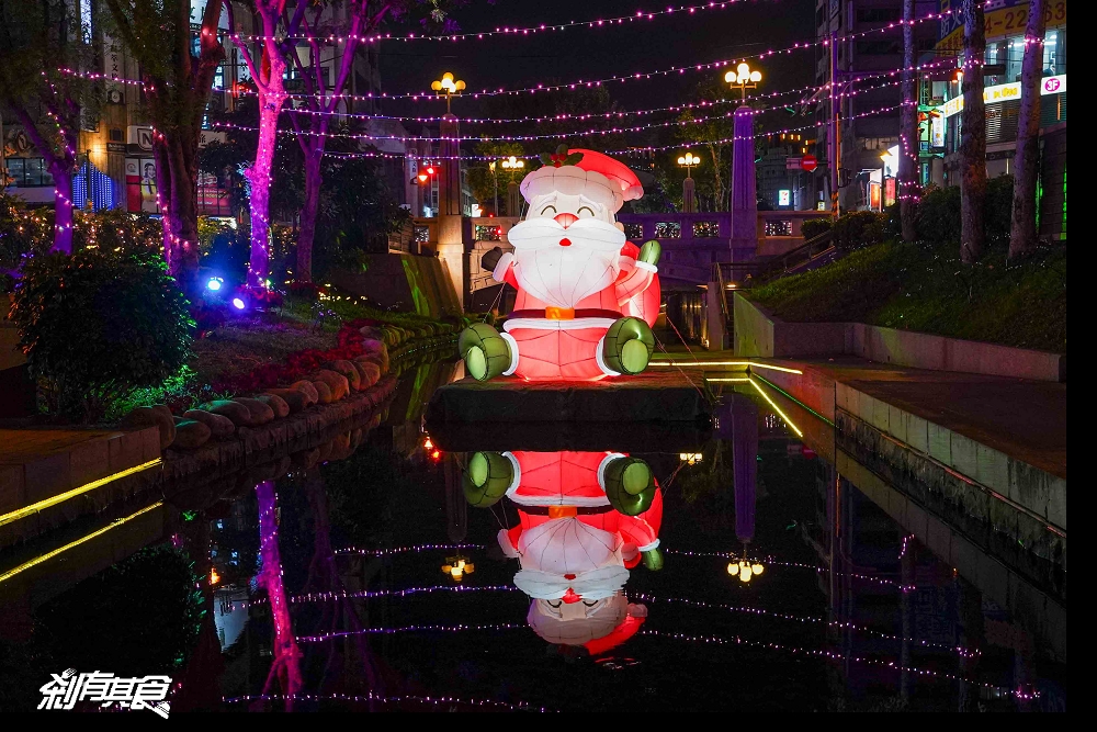 2025台中耶誕嘉年華《角落小夥伴》18米高千層奶油蛋糕耶誕樹、柳川水舞燈光秀、還有耶誕市集 2025台中耶誕嘉年華《角落小夥伴》18米高千層奶油蛋糕耶誕樹、柳川水舞燈光秀、還有耶誕市集