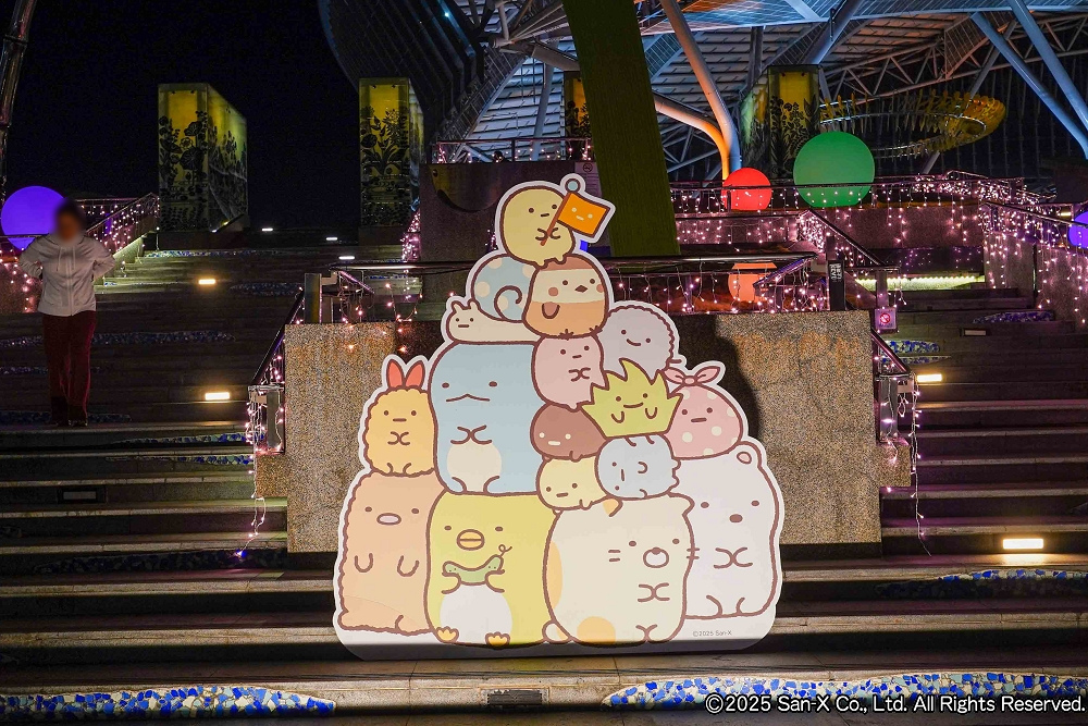 2025台中耶誕嘉年華《角落小夥伴》18米高千層奶油蛋糕耶誕樹、柳川水舞燈光秀、還有耶誕市集 2025台中耶誕嘉年華《角落小夥伴》18米高千層奶油蛋糕耶誕樹、柳川水舞燈光秀、還有耶誕市集