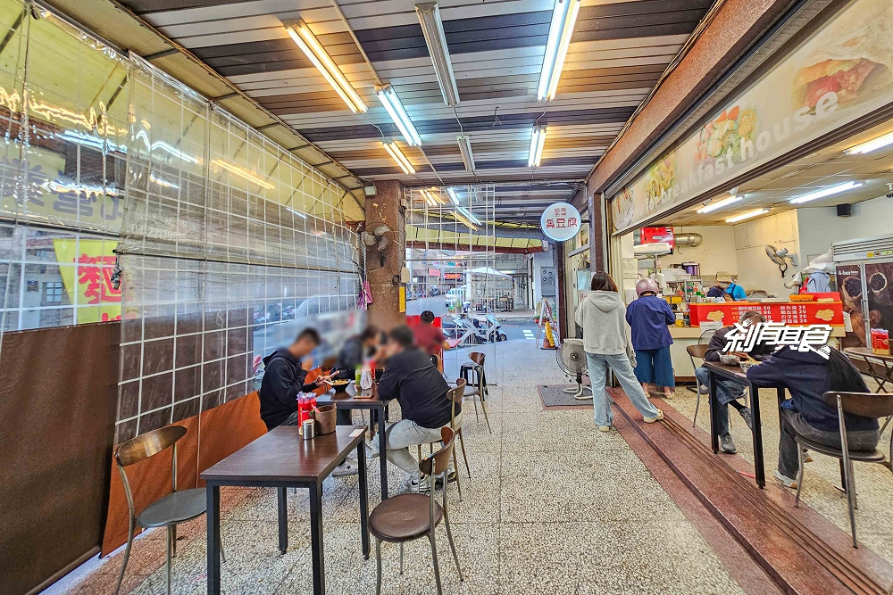 湖南老兵臭豆腐,台中臭豆腐推薦,搬新家的好吃脆皮臭豆腐,泡菜也好吃 湖南老兵臭豆腐,台中臭豆腐推薦,搬新家的好吃脆皮臭豆腐,泡菜也好吃