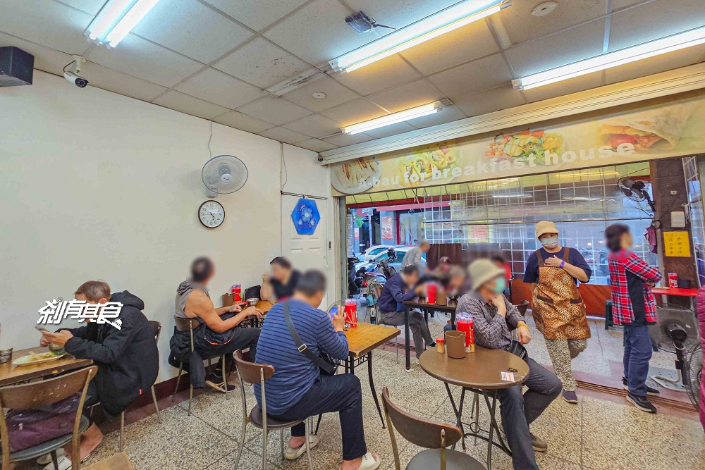 湖南老兵臭豆腐,台中臭豆腐推薦,搬新家的好吃脆皮臭豆腐,泡菜也好吃 湖南老兵臭豆腐,台中臭豆腐推薦,搬新家的好吃脆皮臭豆腐,泡菜也好吃