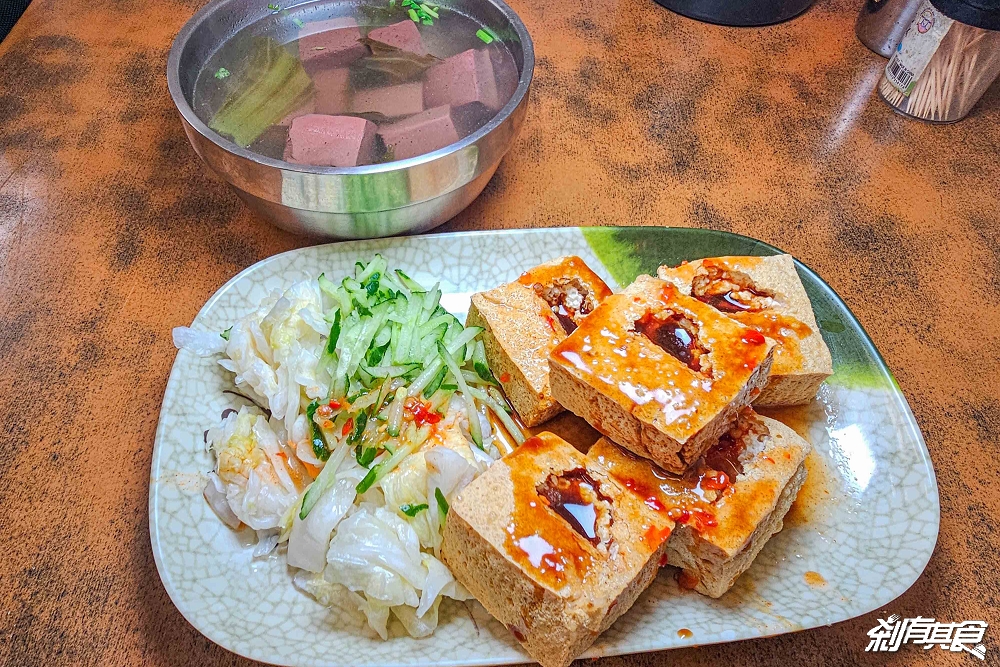 湖南老兵臭豆腐,台中臭豆腐推薦,搬新家的好吃脆皮臭豆腐,泡菜也好吃 湖南老兵臭豆腐,台中臭豆腐推薦,搬新家的好吃脆皮臭豆腐,泡菜也好吃