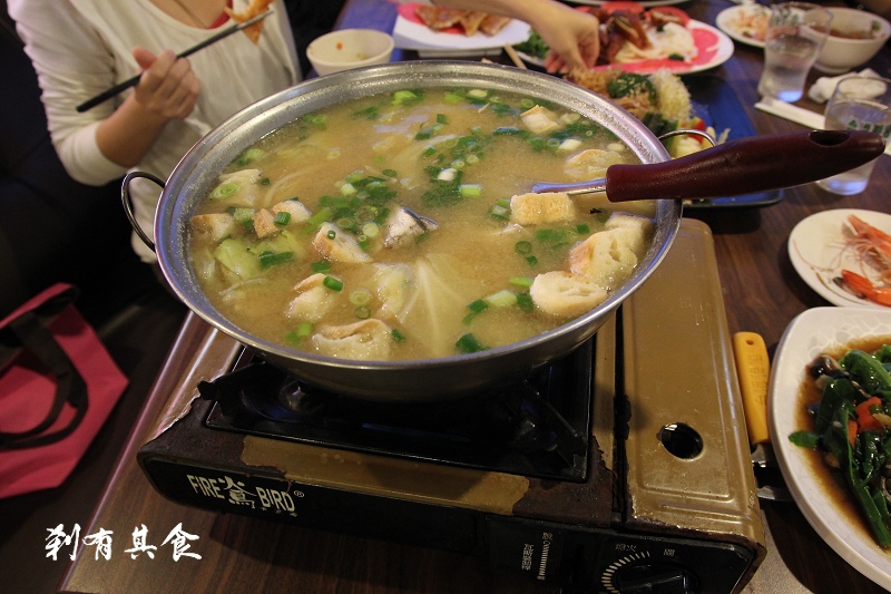 [台中大里美食] 美食家海鮮碳烤 @ 出菜速度驚人的好吃快炒店 還有美豔老闆娘 (2017.02更新)