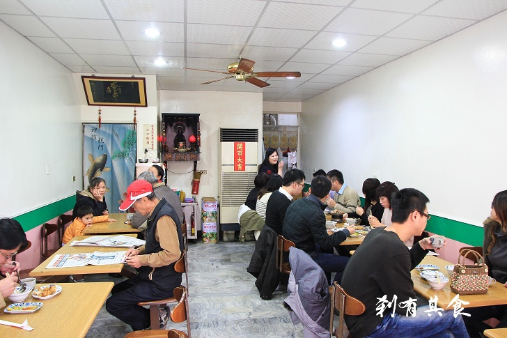 [台中/西屯區] 聯歡小西門 爌肉飯牛肉麵 @復古老店 古早味盒餐好吃又營養 (2/6更新：飯糰)