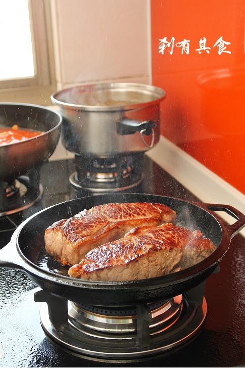 [裝潢大作戰] 入厝趴之迎賓料理食譜 米其林大廚赫斯頓傳授 紐約客多汁牛排 莎莎醬墨西哥玉米片 克勞蒂杯子蛋糕