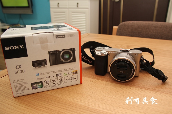 [開箱] SONY A6000 中高階微單眼 @ 0.06秒世界最速對焦 (支援WIFI上傳照片/NFC操作示範/相機評比網站介紹/比價)