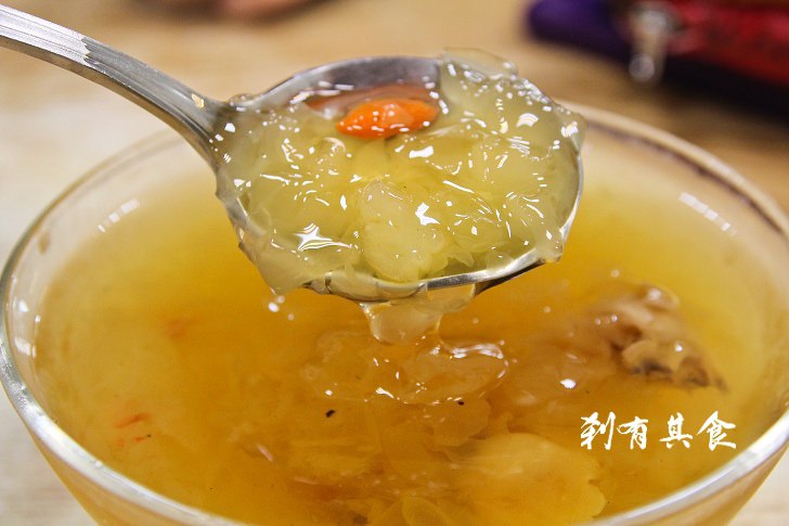 真川味牛肉麵 | 台中北平路美食 36年老店 牛肉麵好吃 現炸肉排 冰糖桂圓燉銀耳必點 (菜單) 真川味牛肉麵 | 台中北平路美食 36年老店 牛肉麵好吃 現炸肉排 冰糖桂圓燉銀耳必點 (菜單)