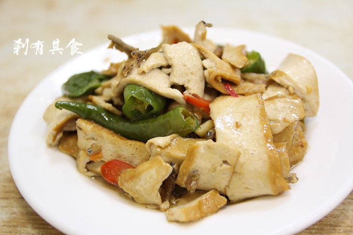 真川味牛肉麵 | 台中北平路美食 36年老店 牛肉麵好吃 現炸肉排 冰糖桂圓燉銀耳必點 (菜單) 真川味牛肉麵 | 台中北平路美食 36年老店 牛肉麵好吃 現炸肉排 冰糖桂圓燉銀耳必點 (菜單)